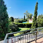 Casa de Férias House With Private Garden In Peaceful Area Close To Everything - Magnolia Marbella