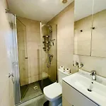 House With Private Garden In Peaceful Area Close To Everything - Magnolia *