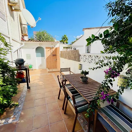 Costabella House - *