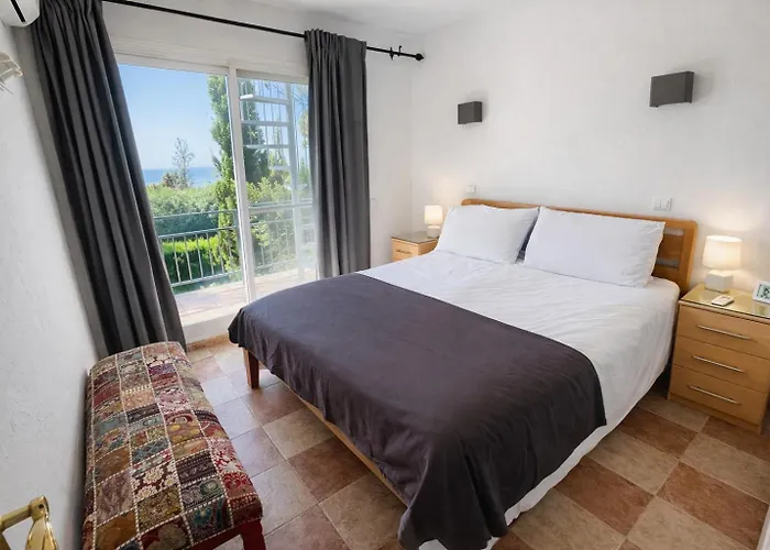 펜션 Costabella House -