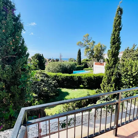 Дом отдыха House With Private Garden In Peaceful Area Close To Everything - Magnolia Марбелья